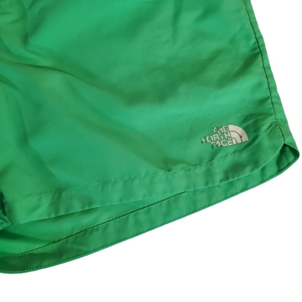 The North Face Optic Emerald Women’s Easy Wind Shorts. - Picture 4 of 5